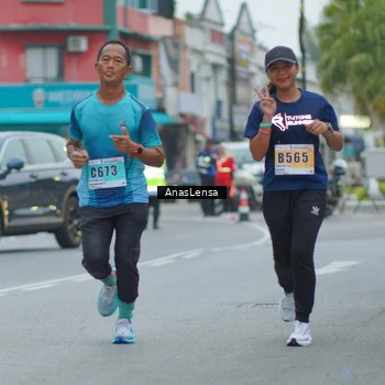 Runner Photo 8809015