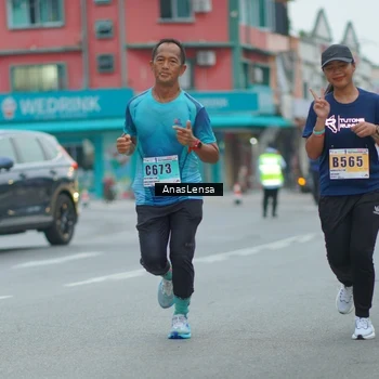 Runner Photo 8809024