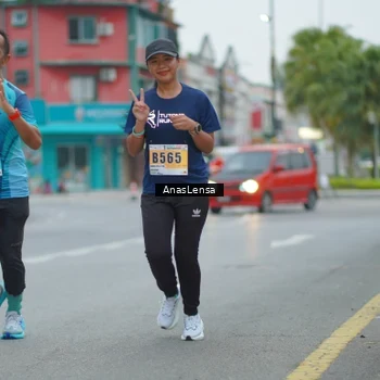 Runner Photo 8809025
