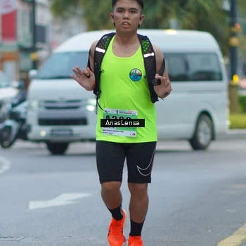 Runner Photo 8809035