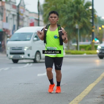 Runner Photo 8809044