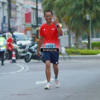 Runner Photo 8809061