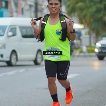 Runner Photo 8809062