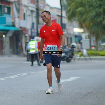 Runner Photo 8809095