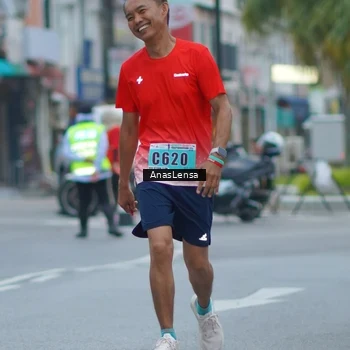 Runner Photo 8809098