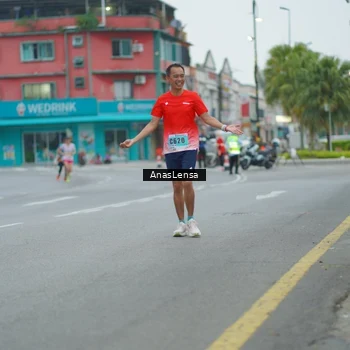 Runner Photo 8809100
