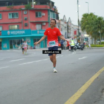 Runner Photo 8809101