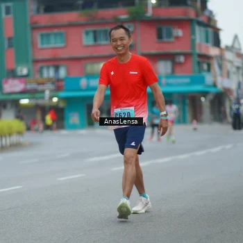 Runner Photo 8809114
