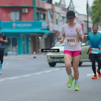 Runner Photo 8809133