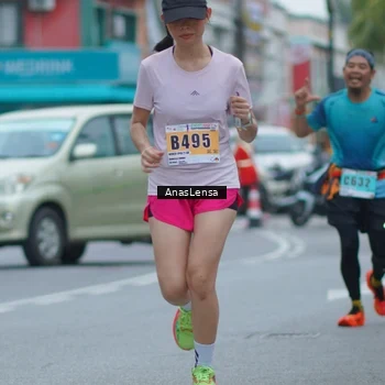 Runner Photo 8809149