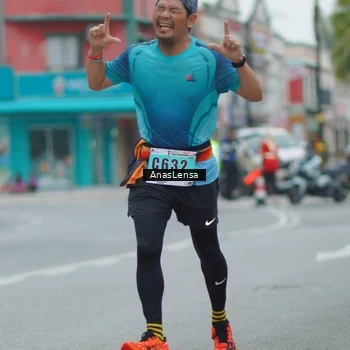 Runner Photo 8809171