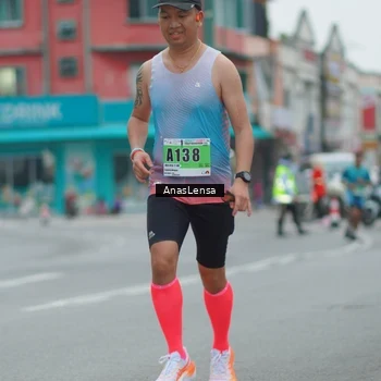 Runner Photo 8809212