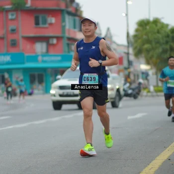Runner Photo 8809227