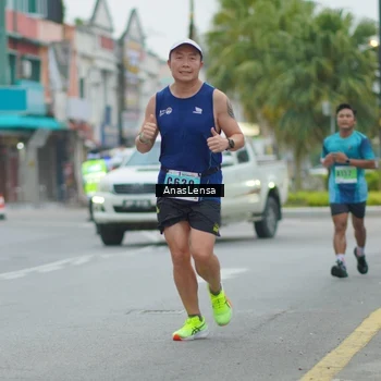 Runner Photo 8809241