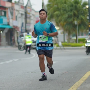 Runner Photo 8809242