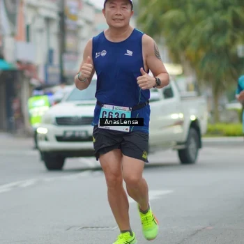 Runner Photo 8809244