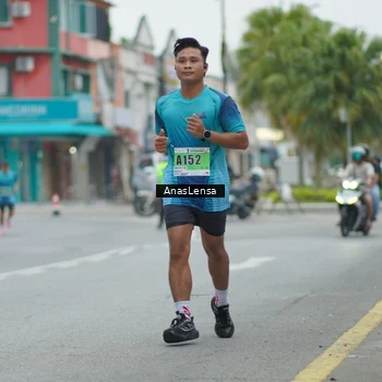 Runner Photo 8809256