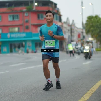 Runner Photo 8809263