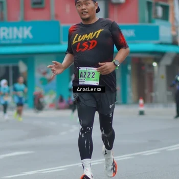 Runner Photo 8809278