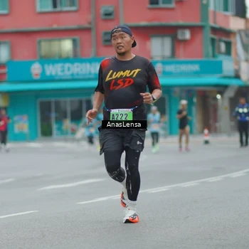 Runner Photo 8809280