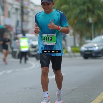 Runner Photo 8809286