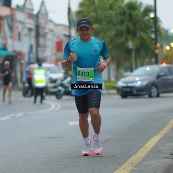 Runner Photo 8809304