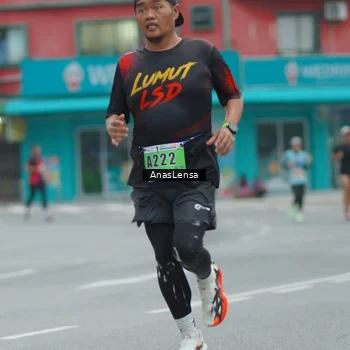 Runner Photo 8809305