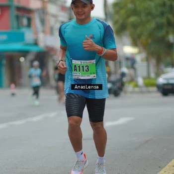 Runner Photo 8809306