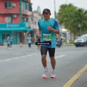 Runner Photo 8809307