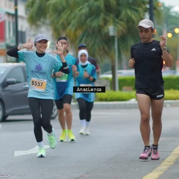 Runner Photo 8809315