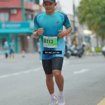 Runner Photo 8809316