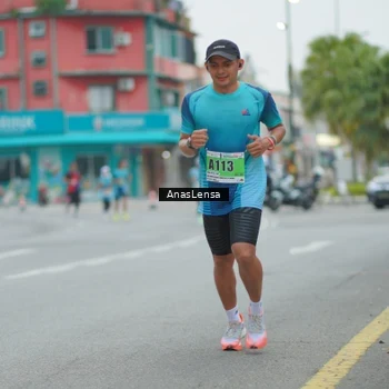 Runner Photo 8809317