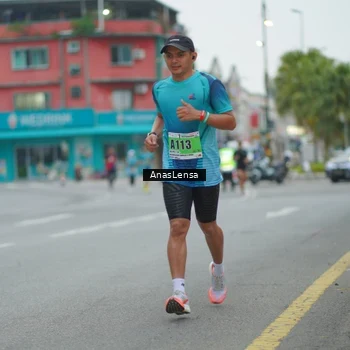 Runner Photo 8809451