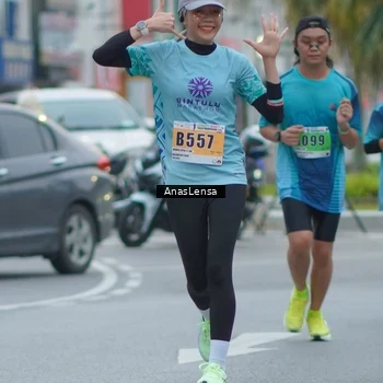 Runner Photo 8809453