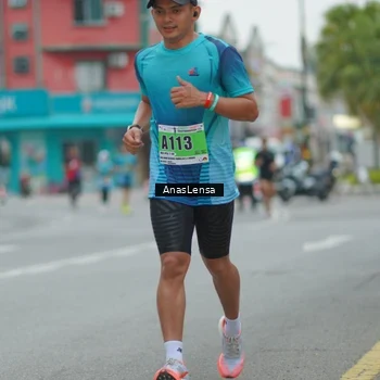 Runner Photo 8809456