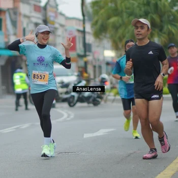 Runner Photo 8809464