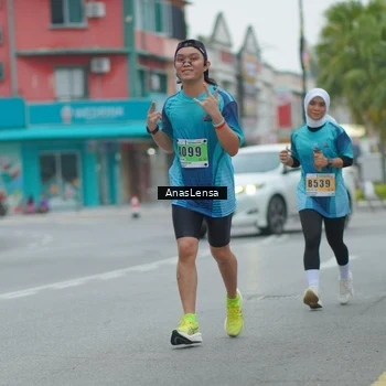 Runner Photo 8809480