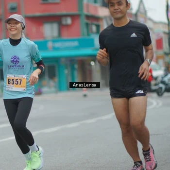 Runner Photo 8809486