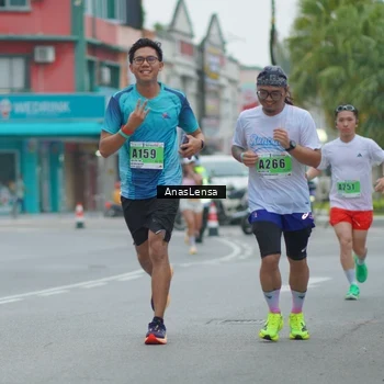 Runner Photo 8809633