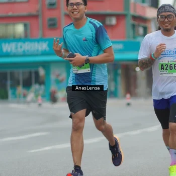 Runner Photo 8809639