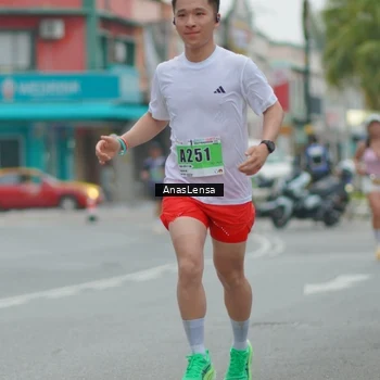 Runner Photo 8809656