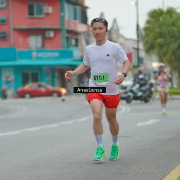 Runner Photo 8809663
