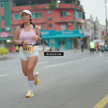 Runner Photo 8809693