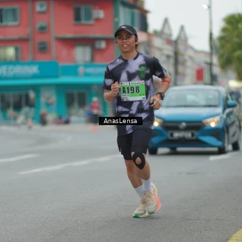 Runner Photo 8809704