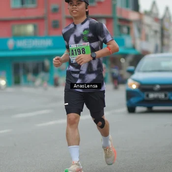 Runner Photo 8809708