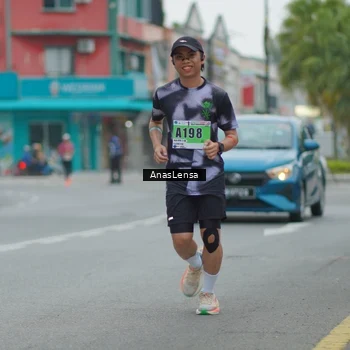 Runner Photo 8809713