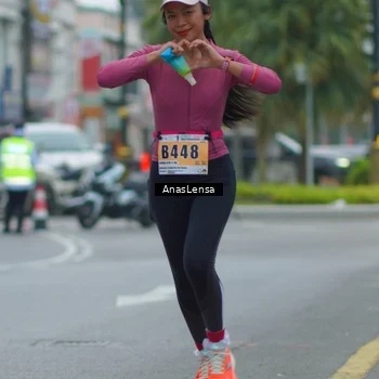 Runner Photo 8809725
