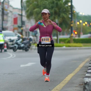 Runner Photo 8809726