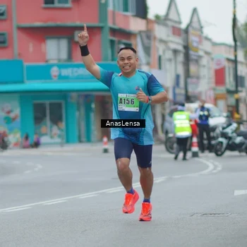 Runner Photo 8809755
