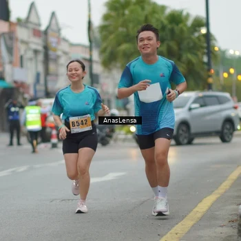 Runner Photo 8809818
